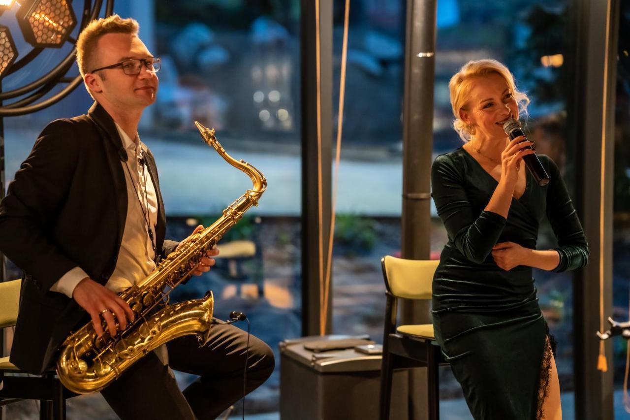Belmonte Hotel Krynica-Zdroj Dış mekan fotoğraf The band in 2017